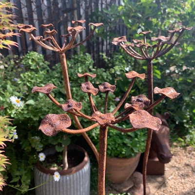 Metal Cow Parsley Sculpture - Set of 3